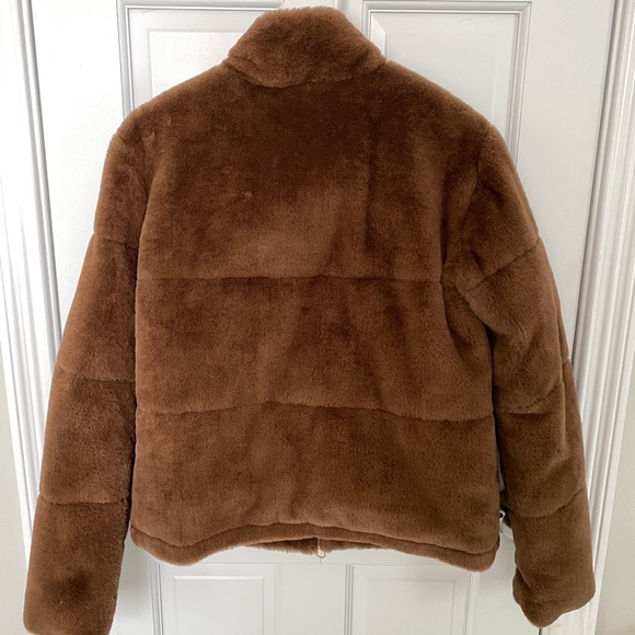 Zara faux fur - Picture 3 of 4